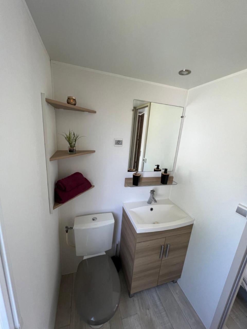 Mobil-Home 4 Etoiles Avec Piscine Proche De Blois Onzain Exterior photo