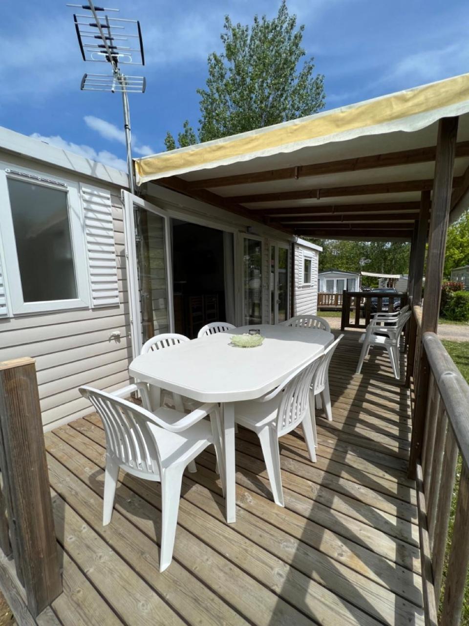 Mobil-Home 4 Etoiles Avec Piscine Proche De Blois Onzain Exterior photo